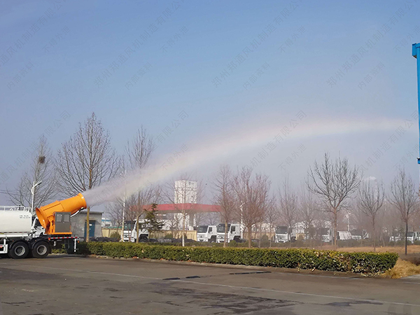 噴霧風(fēng)機(jī)——?jiǎng)?chuàng)造一個(gè)新的藍(lán)天白云